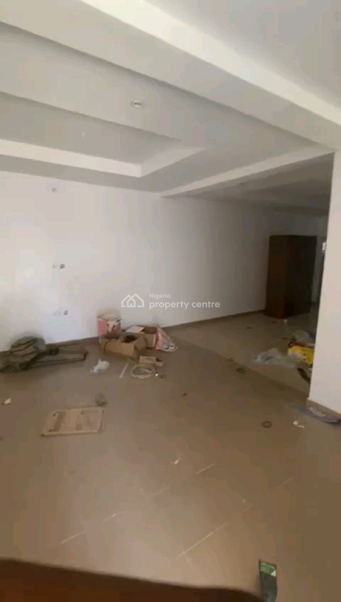 a Very Standard and Decent 2 Bedroom, Upstairs & Ground Floor, Anthony, Maryland, Lagos, Flat / Apartment for Rent