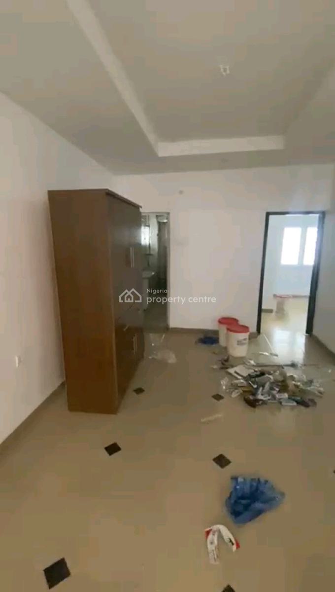 a Very Standard and Decent 2 Bedroom, Upstairs & Ground Floor, Anthony, Maryland, Lagos, Flat / Apartment for Rent