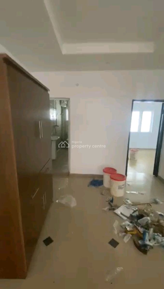 a Very Standard and Decent 2 Bedroom, Upstairs & Ground Floor, Anthony, Maryland, Lagos, Flat / Apartment for Rent