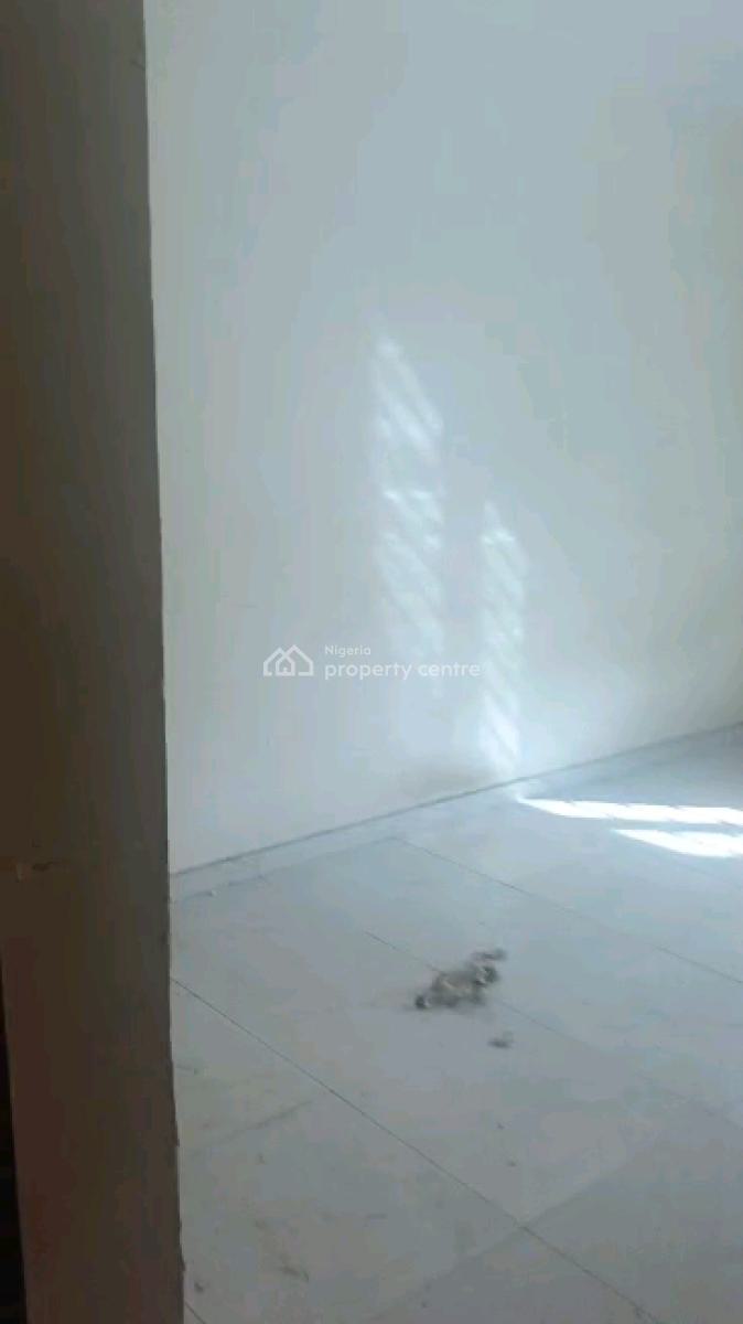 Standard and Executive  Mini Flat, Ondo Street, Adekunle, Yaba, Lagos, Mini Flat (room and Parlour) for Rent