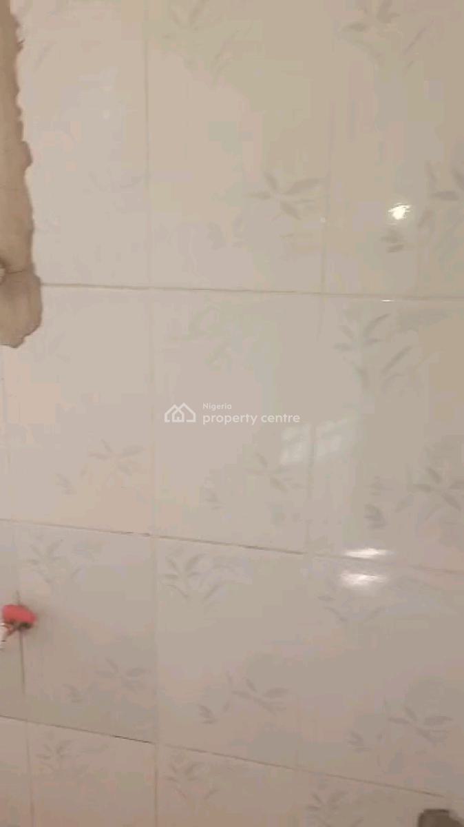 Standard and Executive  Mini Flat, Ondo Street, Adekunle, Yaba, Lagos, Mini Flat (room and Parlour) for Rent