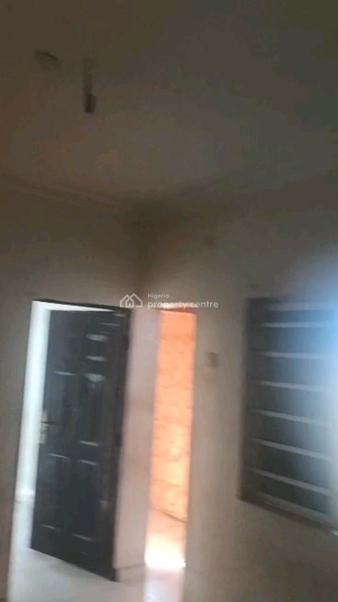 Standard and Executive  Mini Flat, Ondo Street, Adekunle, Yaba, Lagos, Mini Flat (room and Parlour) for Rent