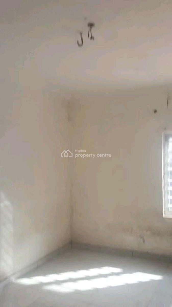 Standard and Executive  Mini Flat, Ondo Street, Adekunle, Yaba, Lagos, Mini Flat (room and Parlour) for Rent