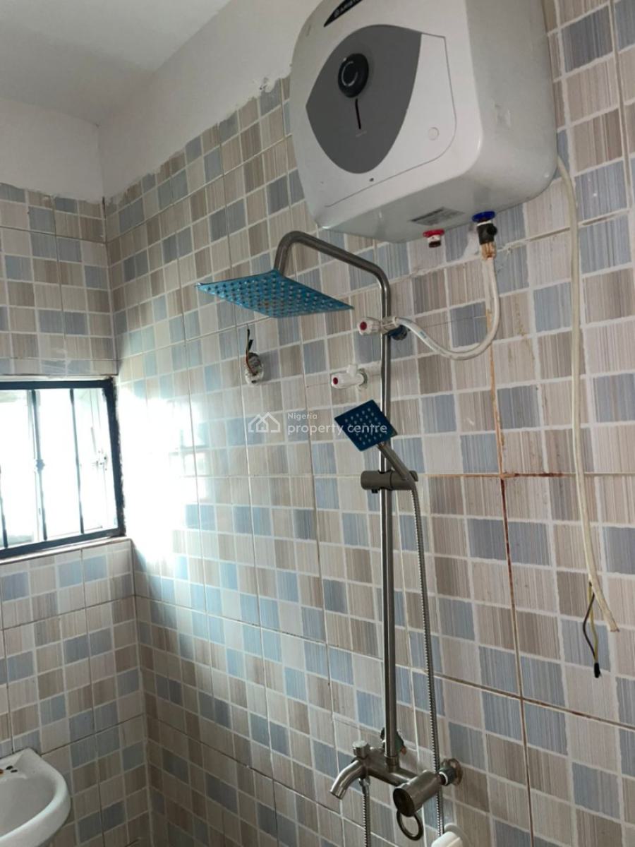 Sharp Clean 3 Bedroom Apartment, Thera Annex, Eti-osa, Sangotedo, Ajah, Lagos, Flat / Apartment for Rent
