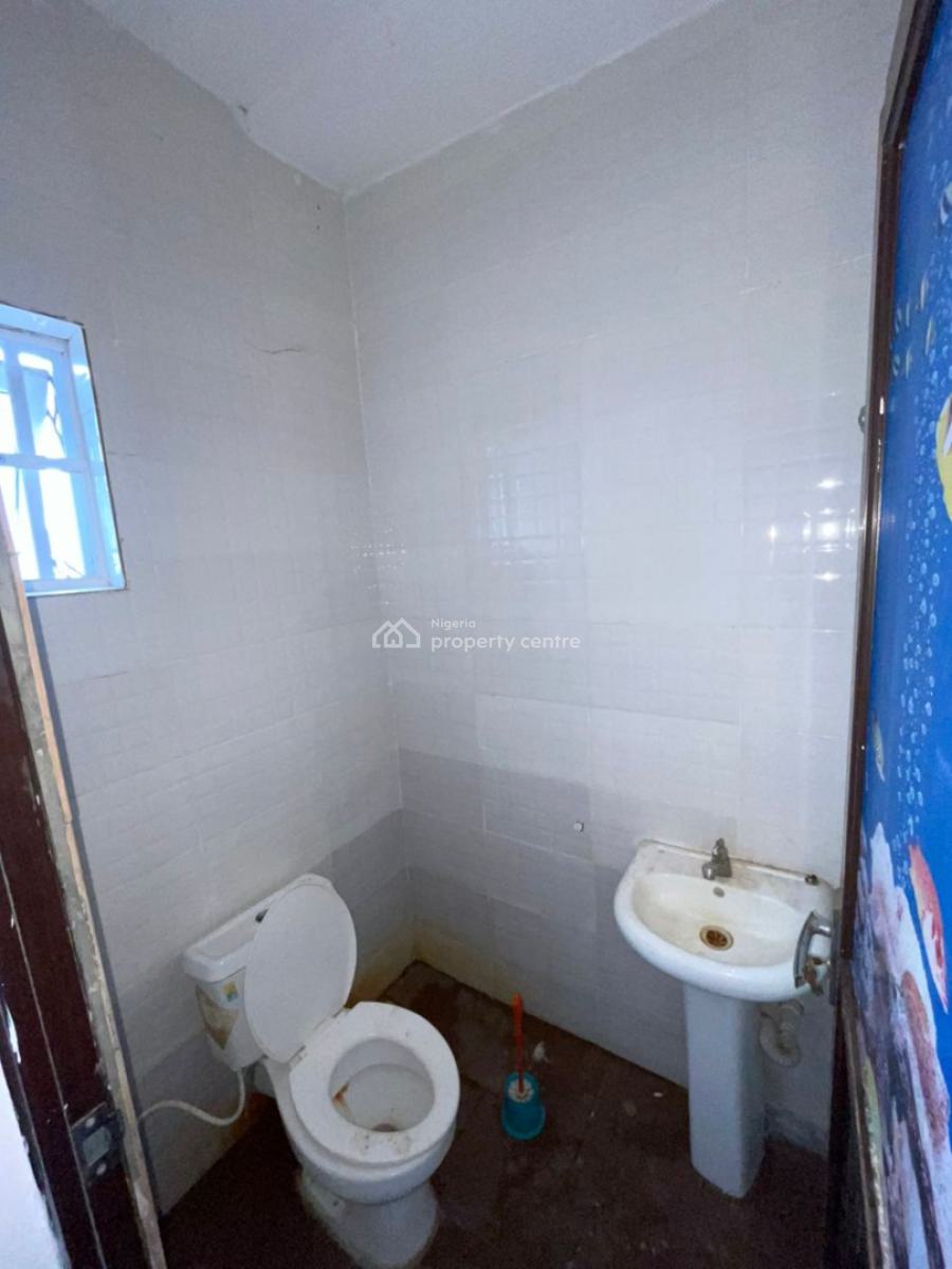 Sharp Clean 2 Bedroom Apartment, Thera Annex, Eti-osa, Sangotedo, Ajah, Lagos, Flat / Apartment for Rent