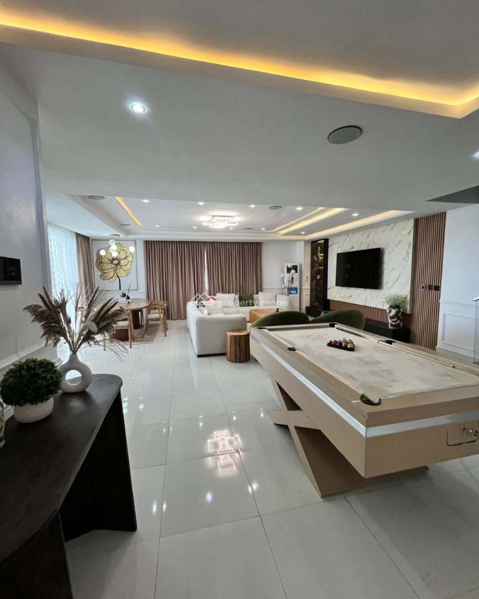 Luxury Serviced Spacious 3 Bedroom Penthouse (unfurnished), Lekki Phase 1, Lekki, Lagos, Flat / Apartment for Rent