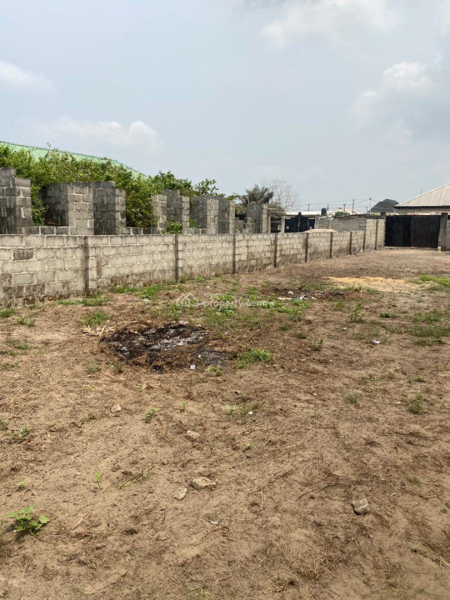 Fenced Half Plot of Land with Gazzeted Title, Elemoro, Bogije, Ibeju Lekki, Lagos, Residential Land for Sale