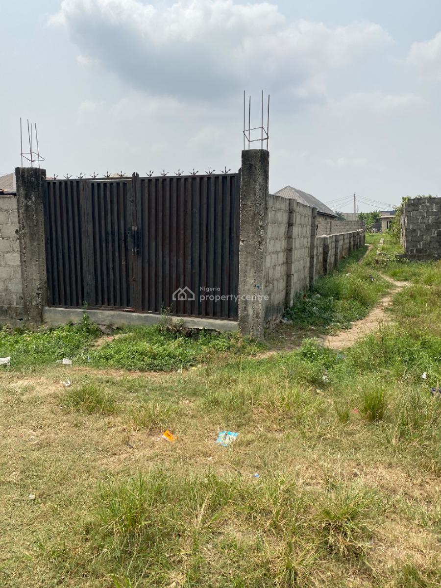 Fenced Half Plot of Land with Gazzeted Title, Elemoro, Bogije, Ibeju Lekki, Lagos, Residential Land for Sale