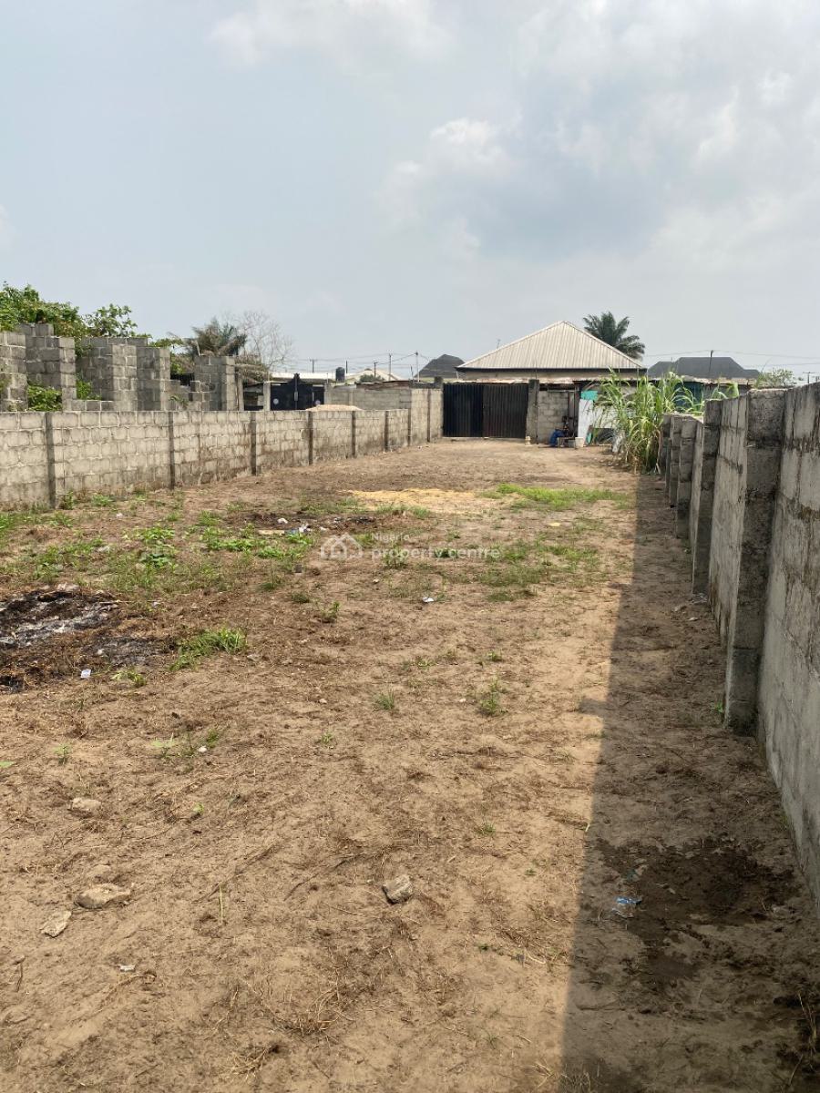 Fenced Half Plot of Land with Gazzeted Title, Elemoro, Bogije, Ibeju Lekki, Lagos, Residential Land for Sale