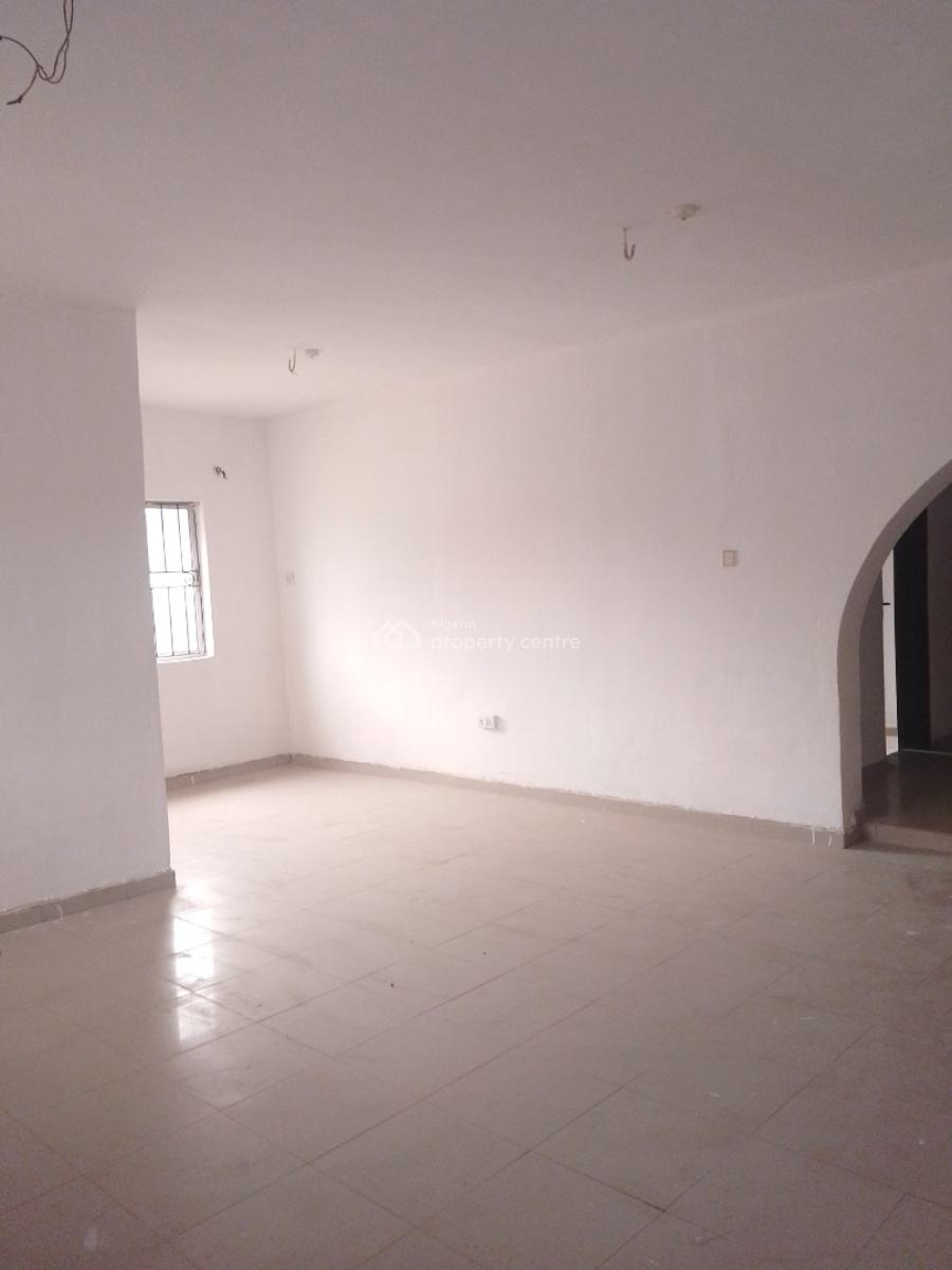 Very Spacious 3 Bed Flat 3t 3b Old Housealong The Tarred Road, Along The Road Thera Annex, Sangotedo, Ajah, Lagos, Flat / Apartment for Rent