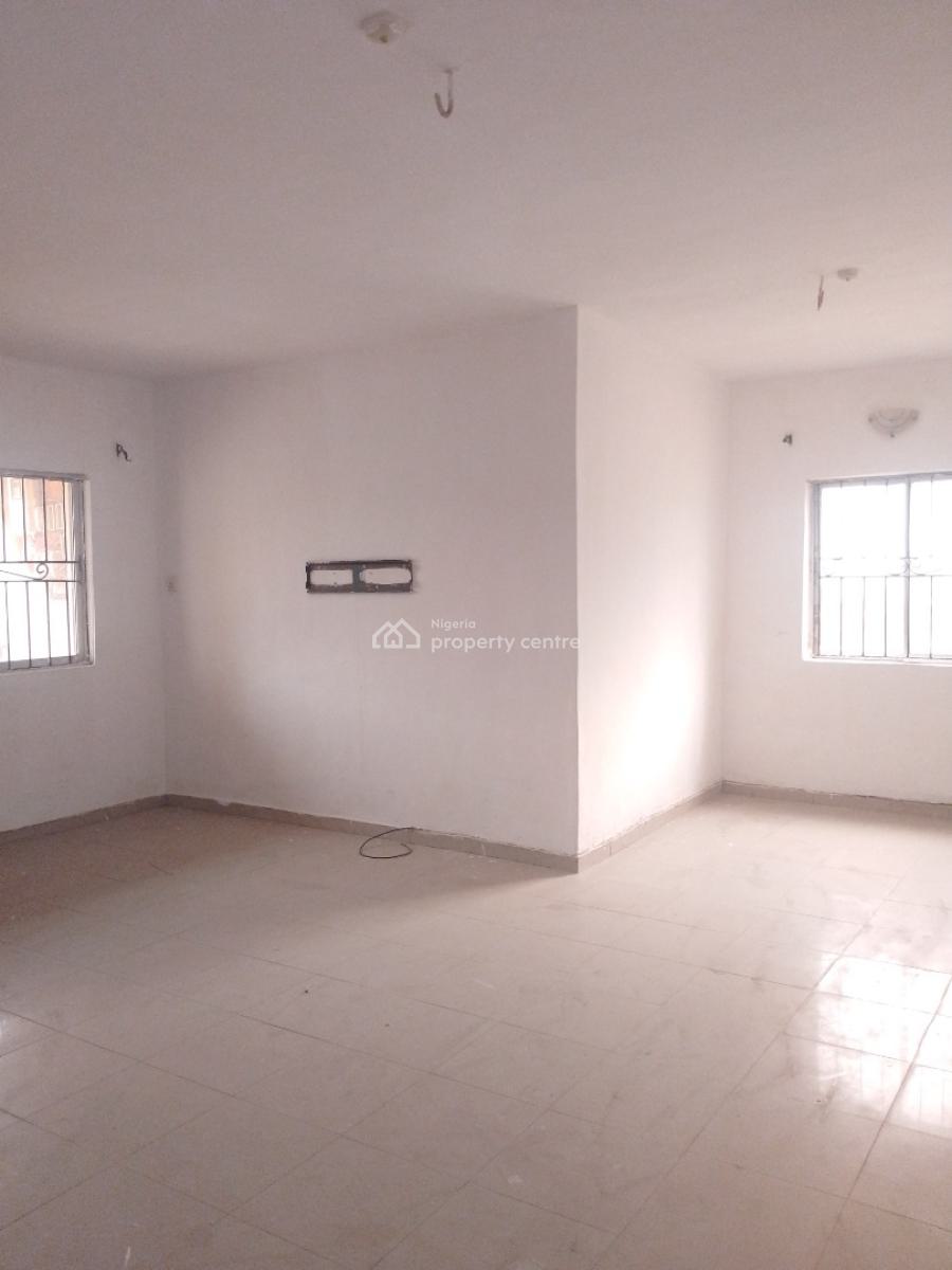 Very Spacious 3 Bed Flat 3t 3b Old Housealong The Tarred Road, Along The Road Thera Annex, Sangotedo, Ajah, Lagos, Flat / Apartment for Rent