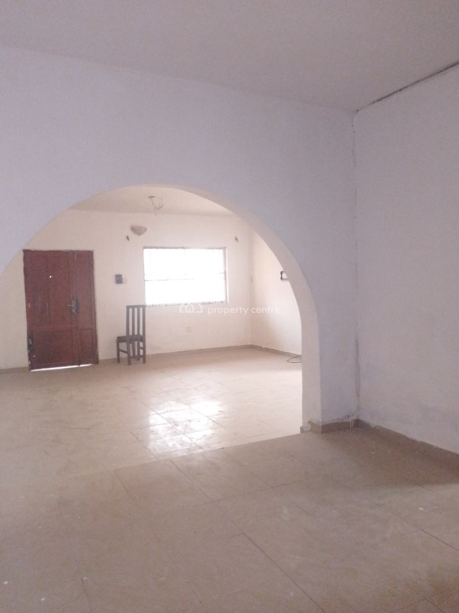 Very Spacious 3 Bed Flat 3t 3b Old Housealong The Tarred Road, Along The Road Thera Annex, Sangotedo, Ajah, Lagos, Flat / Apartment for Rent
