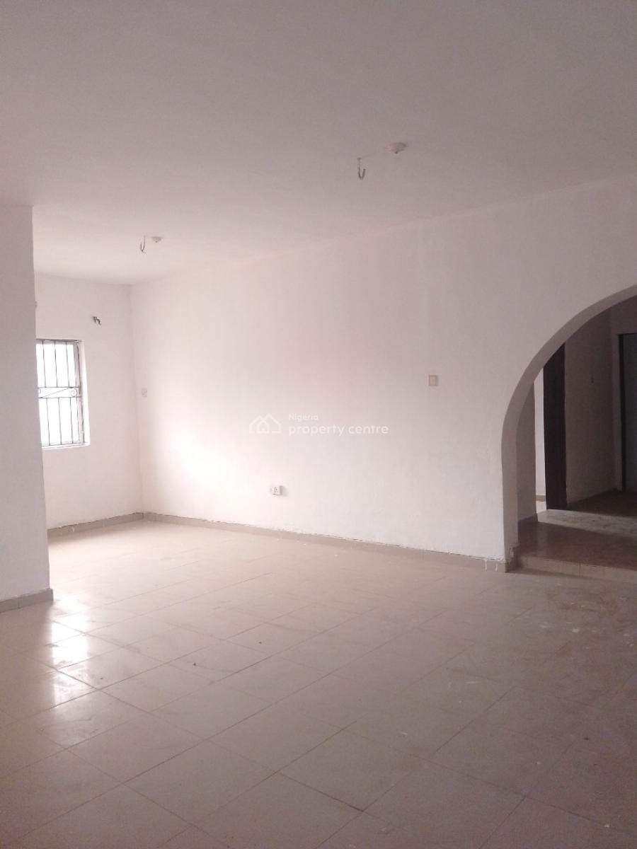 Very Spacious 3 Bed Flat 3t 3b Old Housealong The Tarred Road, Along The Road Thera Annex, Sangotedo, Ajah, Lagos, Flat / Apartment for Rent