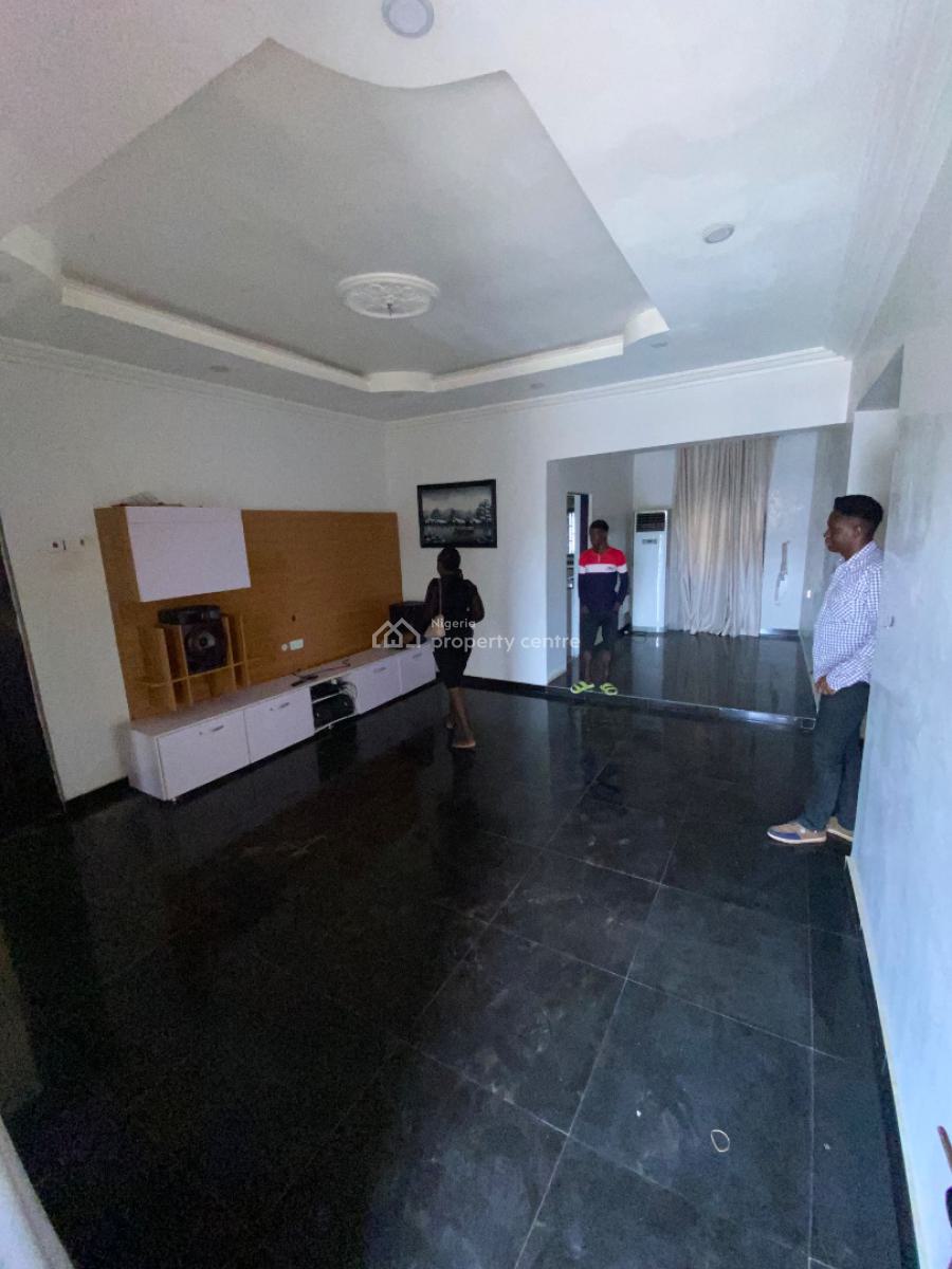 Semi Furnished Two Bedroom Flat, Dawaki District, Dawaki, Gwarinpa, Abuja, Flat / Apartment for Rent