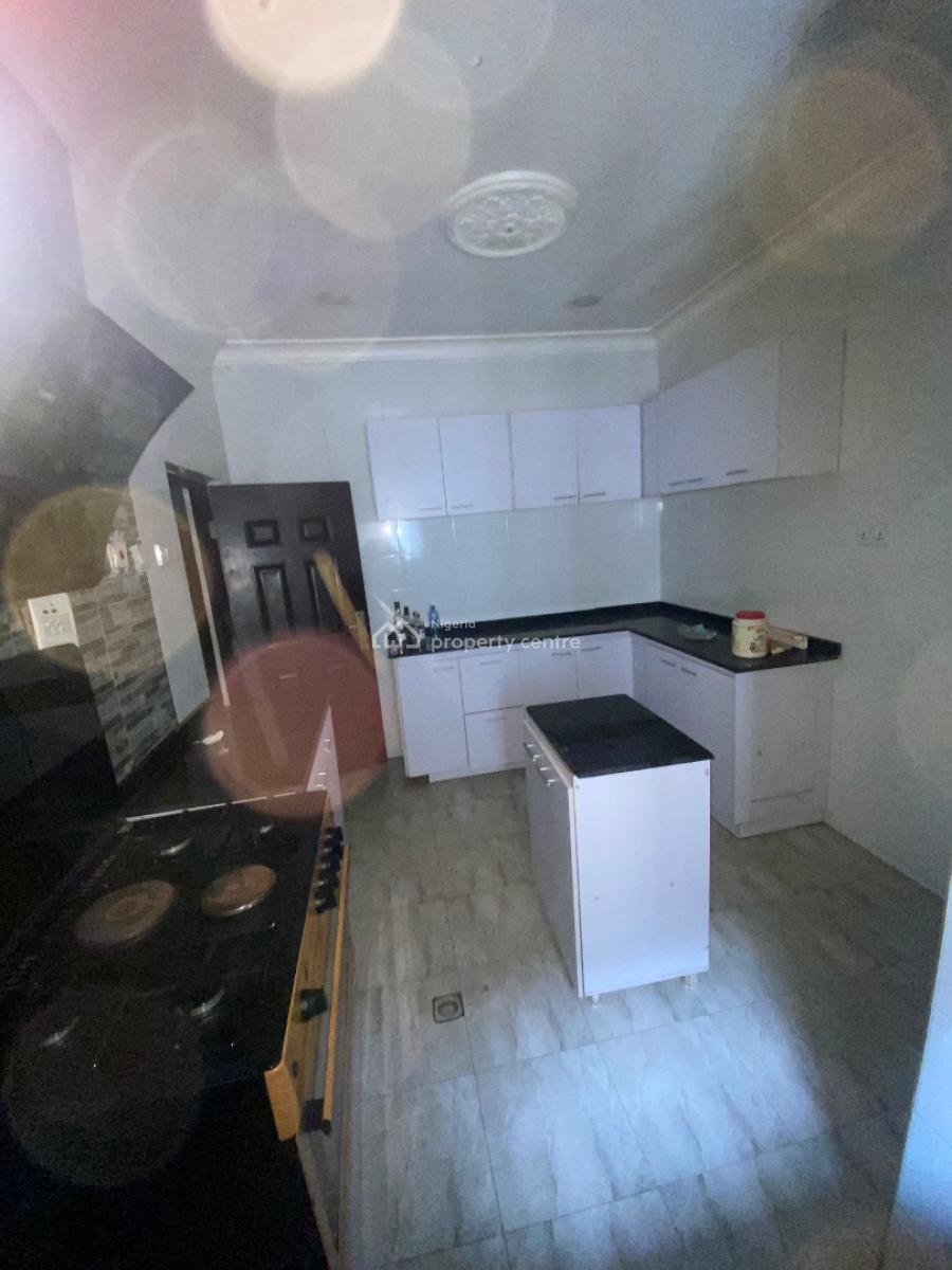 Semi Furnished Two Bedroom Flat, Dawaki District, Dawaki, Gwarinpa, Abuja, Flat / Apartment for Rent