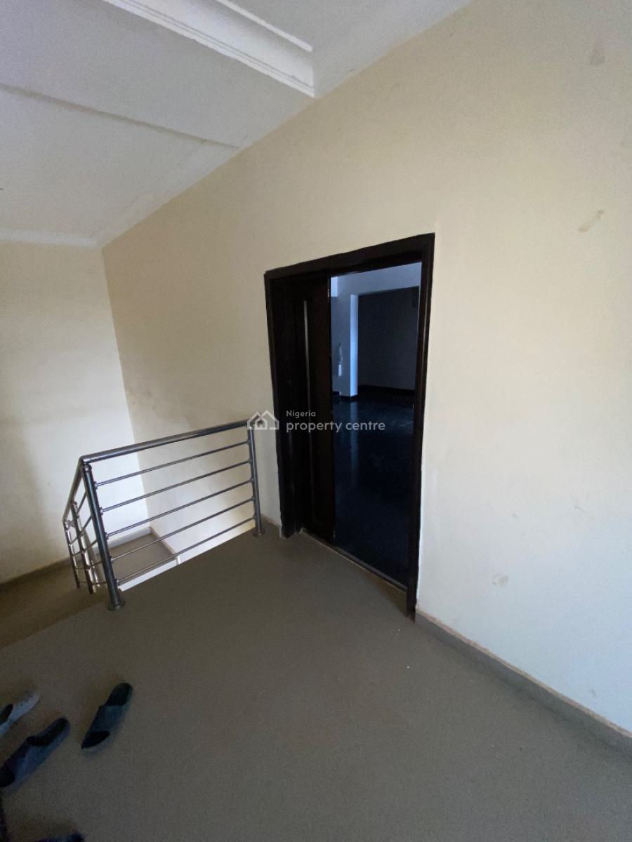 Semi Furnished Two Bedroom Flat, Dawaki District, Dawaki, Gwarinpa, Abuja, Flat / Apartment for Rent