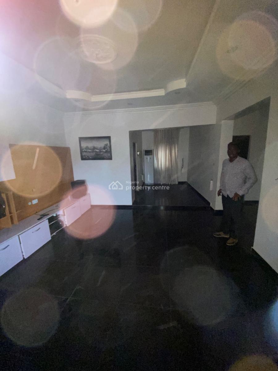 Semi Furnished Two Bedroom Flat, Dawaki District, Dawaki, Gwarinpa, Abuja, Flat / Apartment for Rent