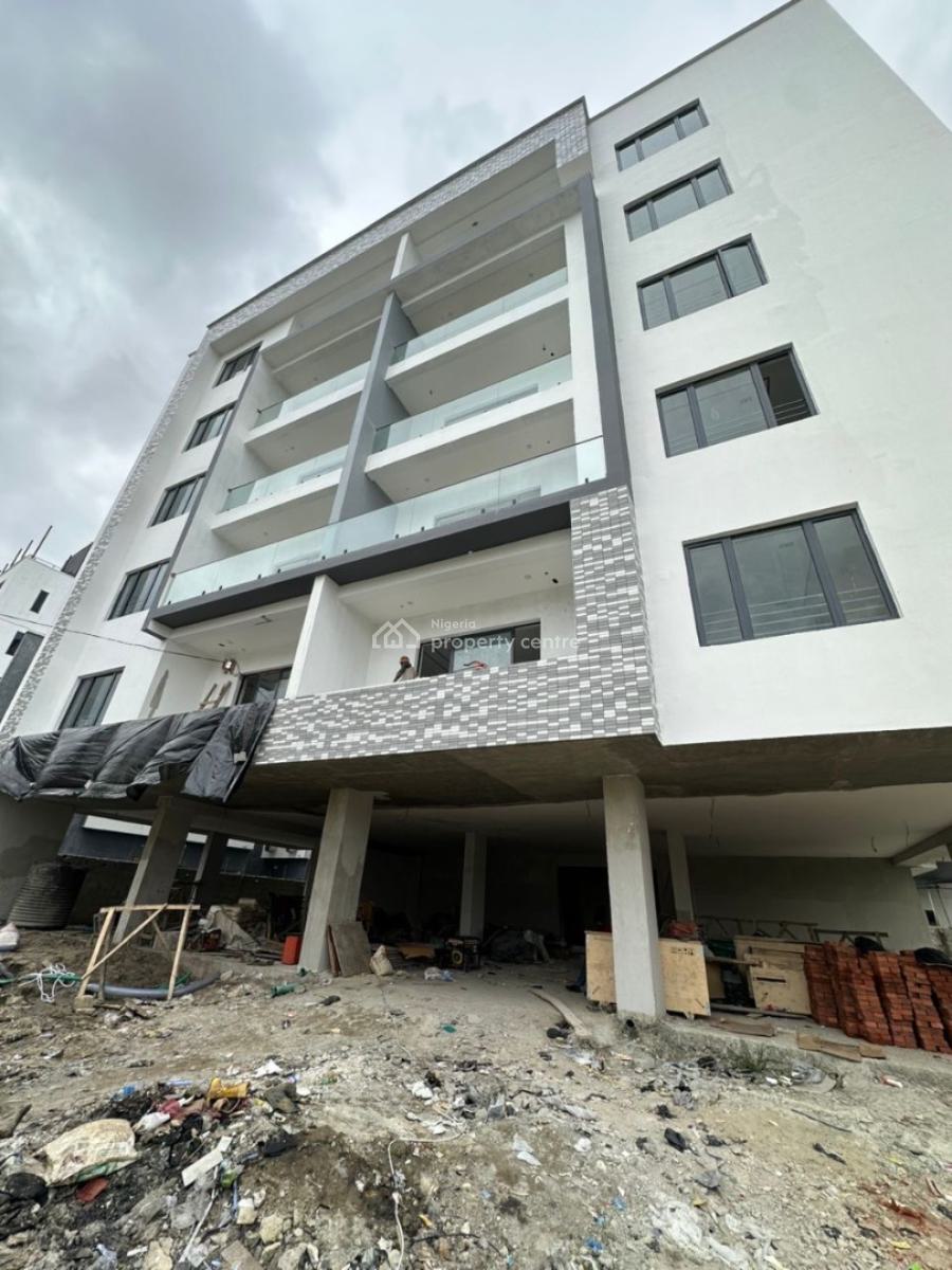 Spacious 2 Bedroom Apartment with Spacious Bq, Lekki Phase 1, Lekki, Lagos, Flat / Apartment for Sale