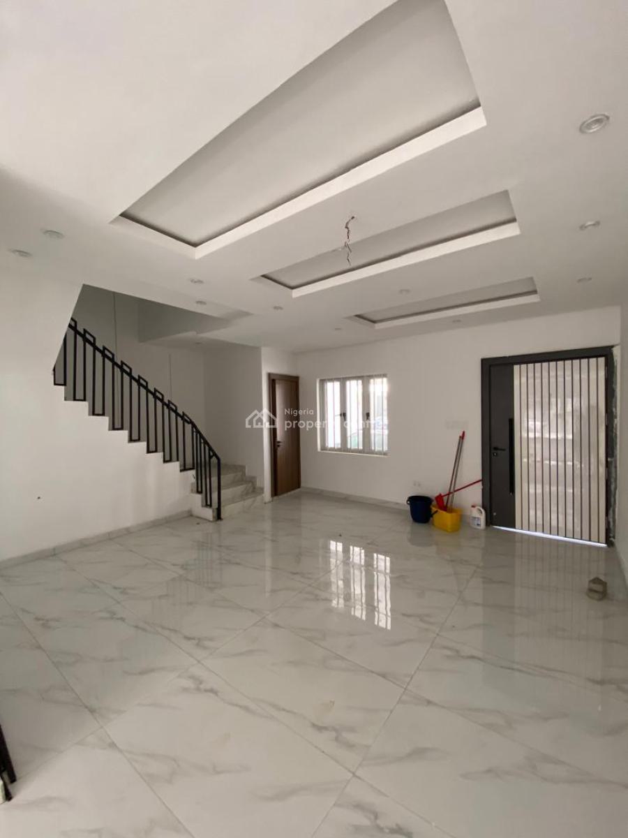 4 Bedroom Terrace, Lekki Phase 1, Lekki, Lagos, Terraced Duplex for Rent