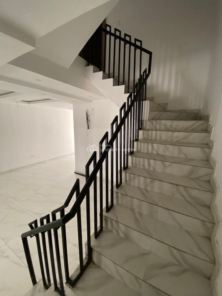 4 Bedroom Terrace, Lekki Phase 1, Lekki, Lagos, Terraced Duplex for Rent