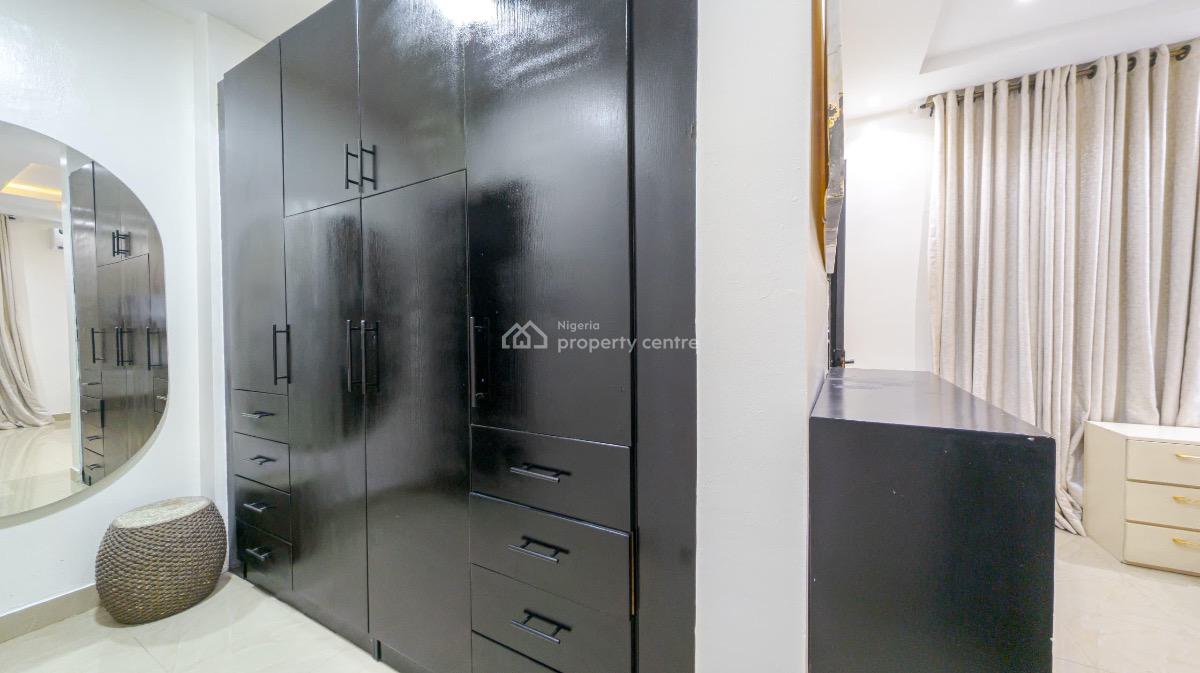 3 Bedroom with Snooker Table and Pool, Ikoyi, Lagos, Flat / Apartment Short Let