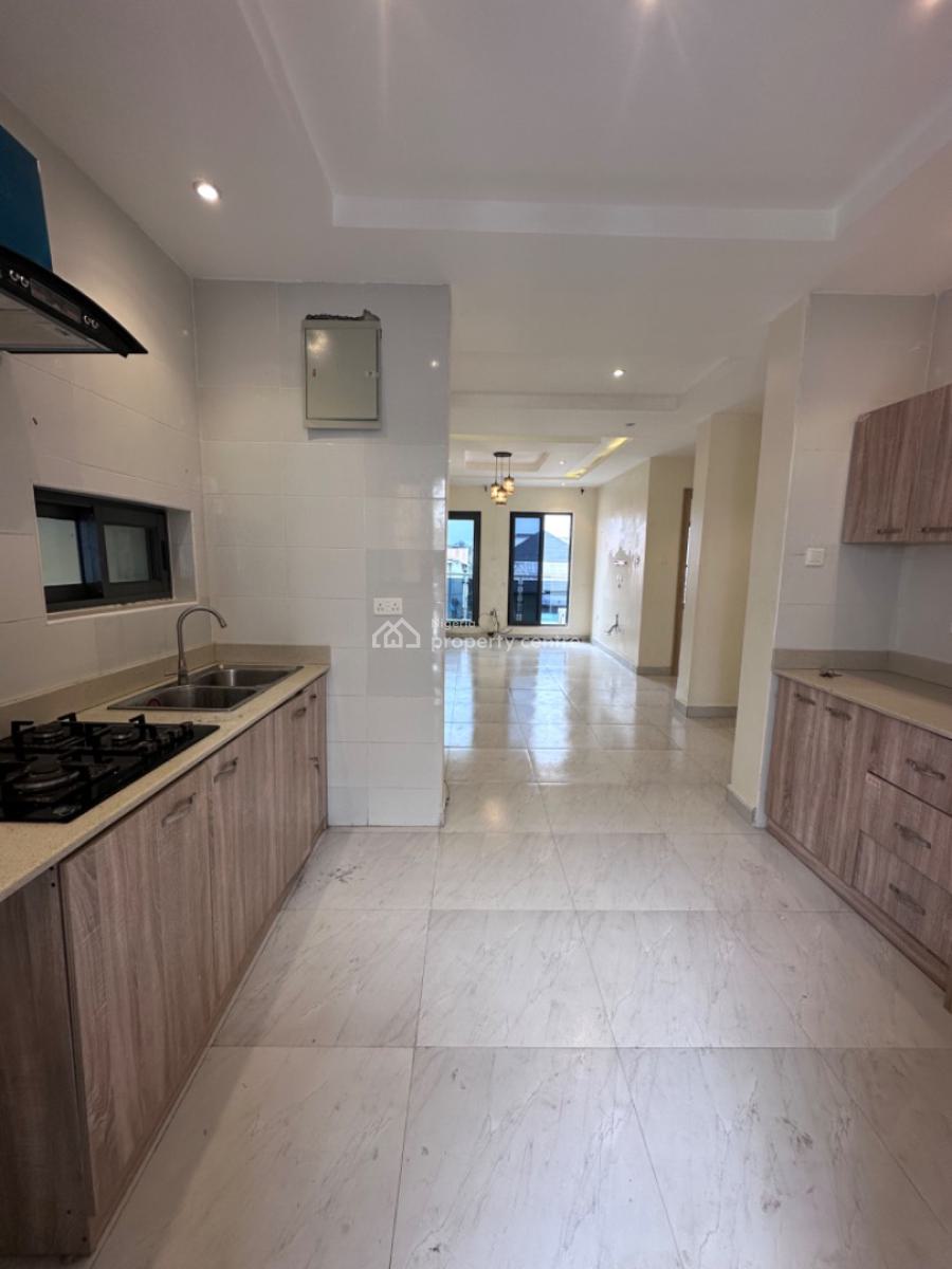 Nicely Built 2 Bedrooms Apartment, Ikate Elegushi, Lekki, Lagos, Flat / Apartment for Rent
