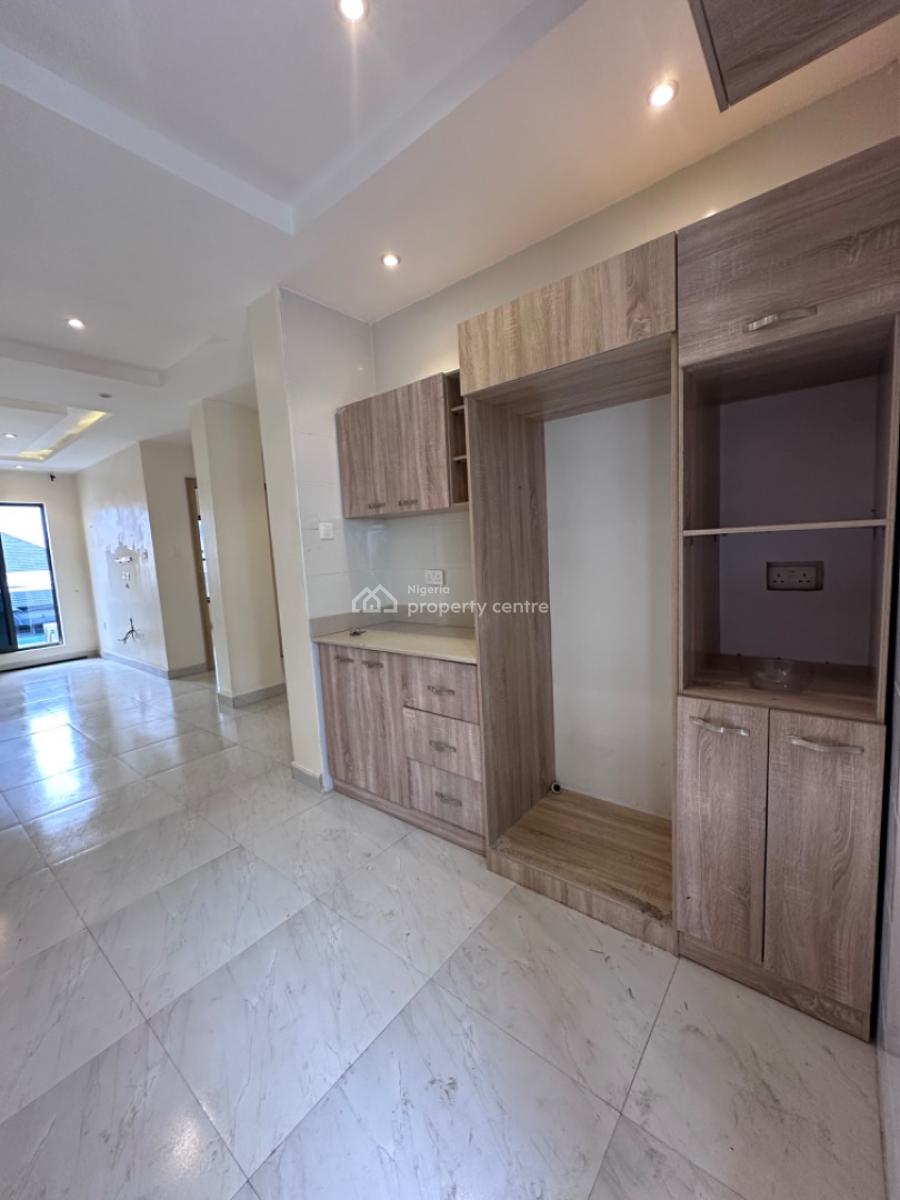 Nicely Built 2 Bedrooms Apartment, Ikate Elegushi, Lekki, Lagos, Flat / Apartment for Rent