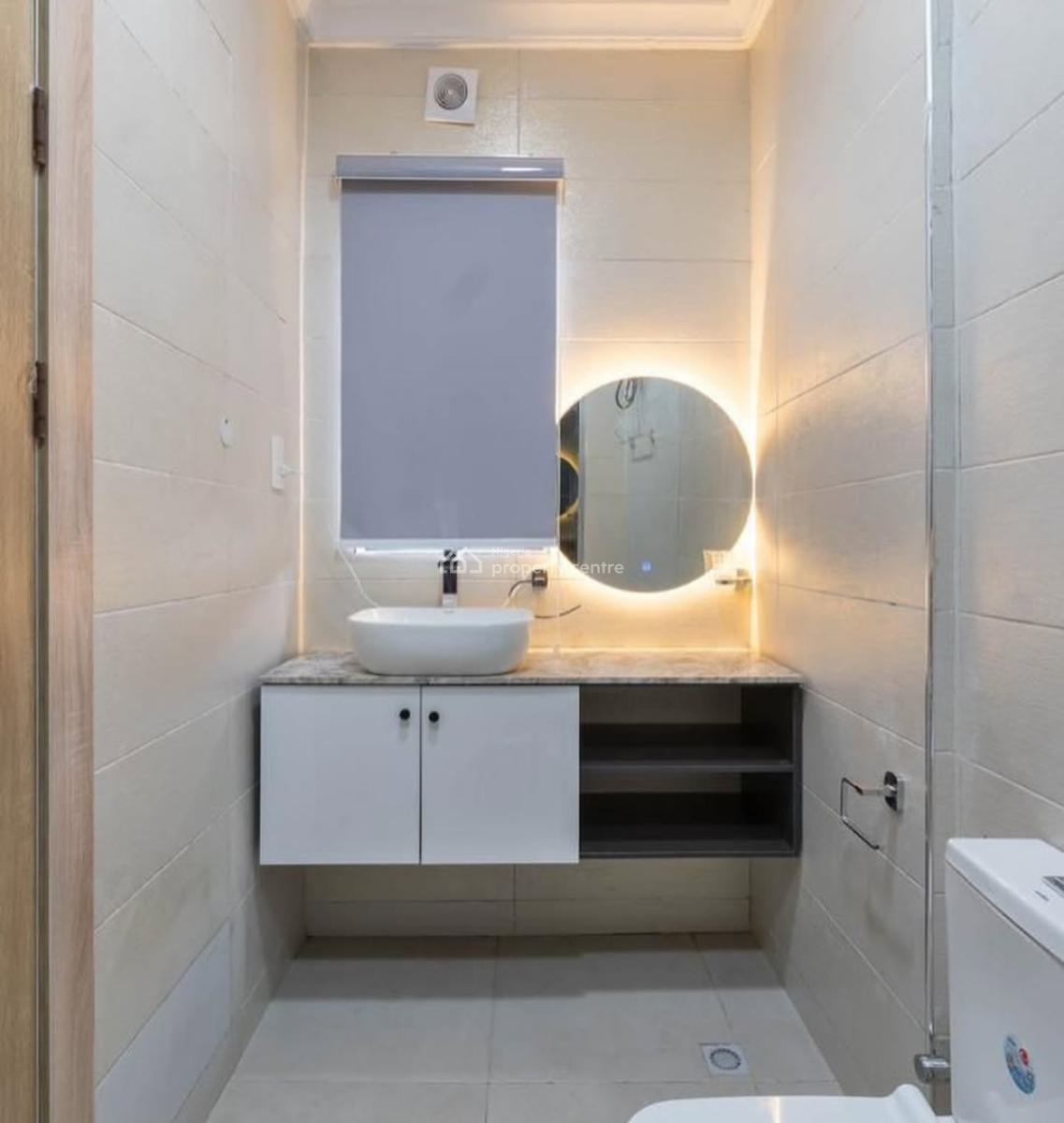 Luxury 2 Bedroom Apartment, Periwinkle Estate, Lekki Phase 1, Lekki, Lagos, Flat / Apartment for Rent