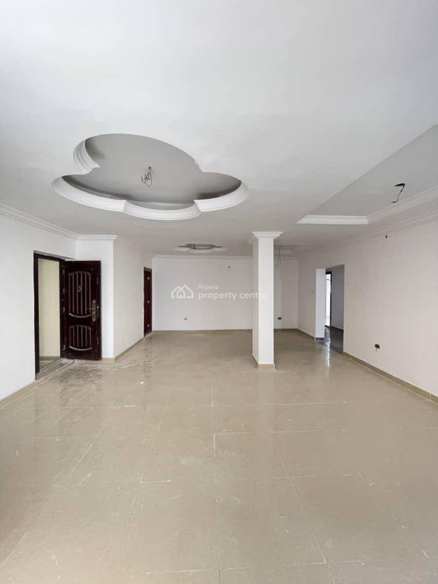 3 Bedroom Apartment Plus Solar & Inverter., Yaba, Lagos, Flat / Apartment for Sale