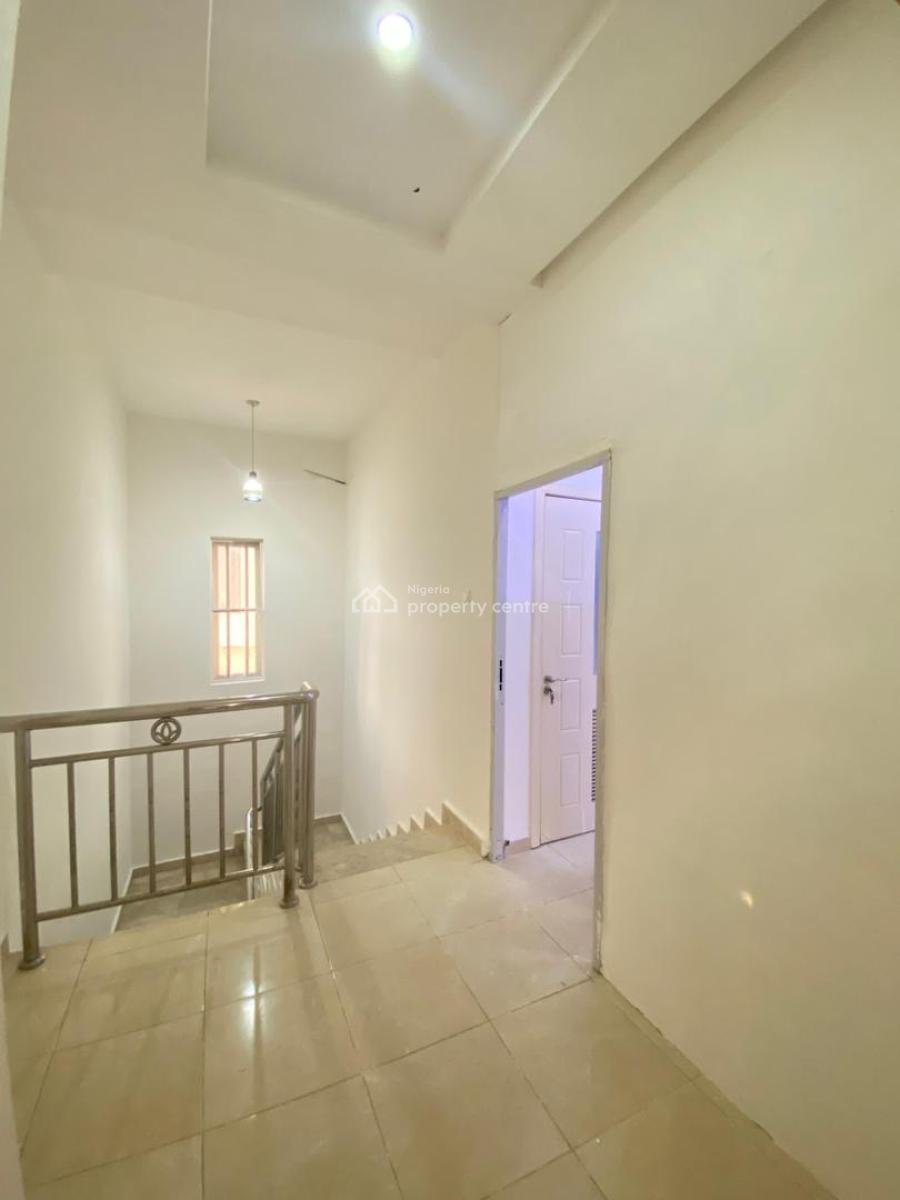 Lovely and Spacious 2bedroom Apartment in a Secured Location, Osapa, Lekki, Lagos, Osapa, Lekki, Lagos, Flat / Apartment for Rent