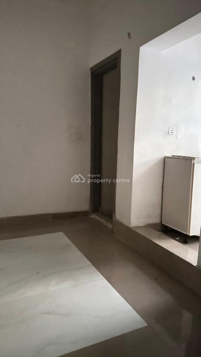 Very Spacious and  Unique Studio Apartment with Separate Kitche, Lekki, Lagos, Mini Flat (room and Parlour) for Rent
