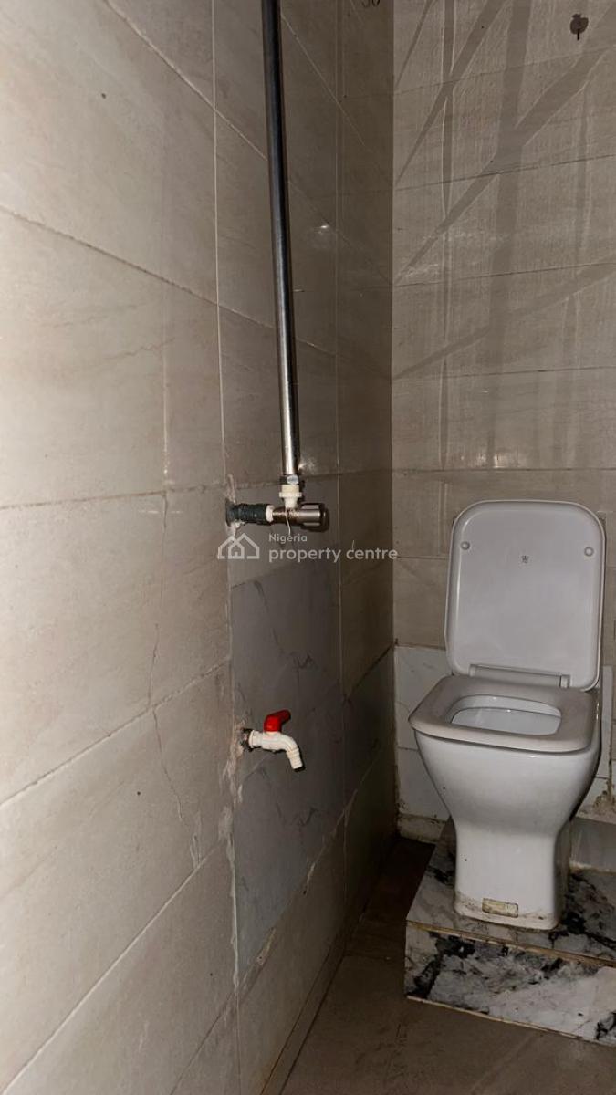 Very Spacious and  Unique Studio Apartment with Separate Kitche, Lekki, Lagos, Mini Flat (room and Parlour) for Rent