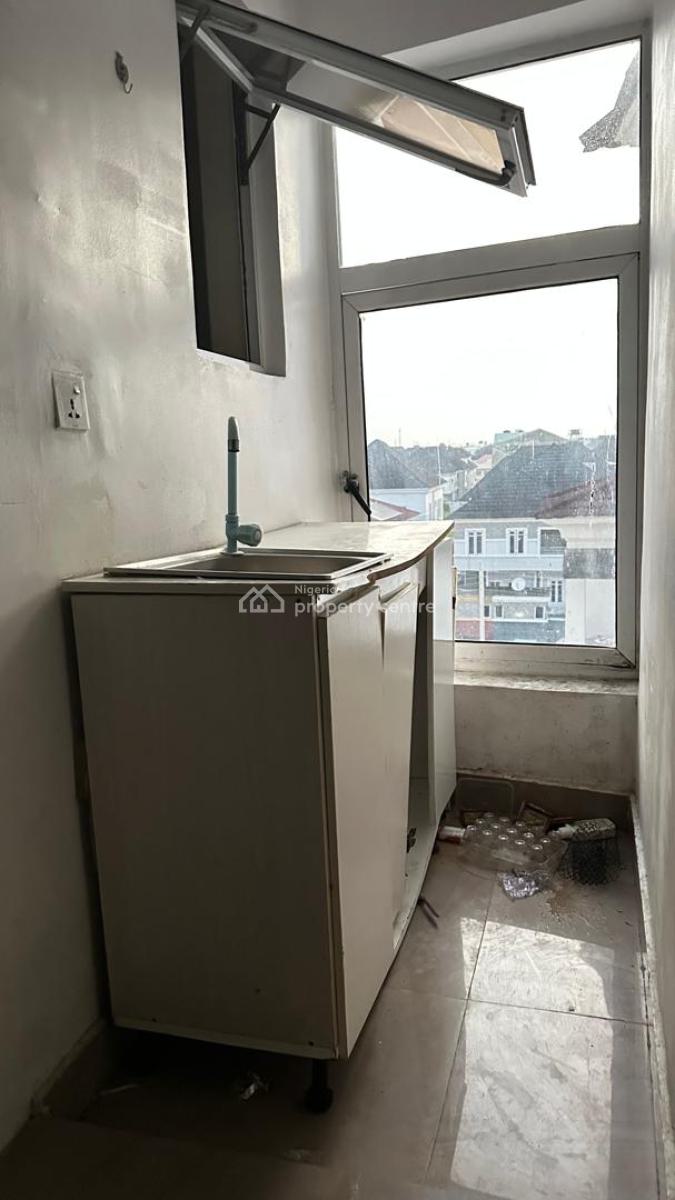 Very Spacious and  Unique Studio Apartment with Separate Kitche, Lekki, Lagos, Mini Flat (room and Parlour) for Rent