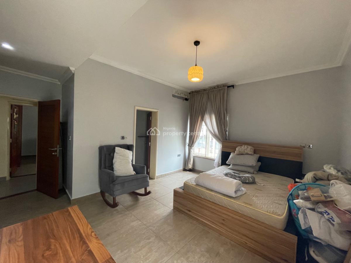 a Very Sharp 3bedroom with Bq on Top Floor, Ikate, Lekki, Lagos, House for Rent