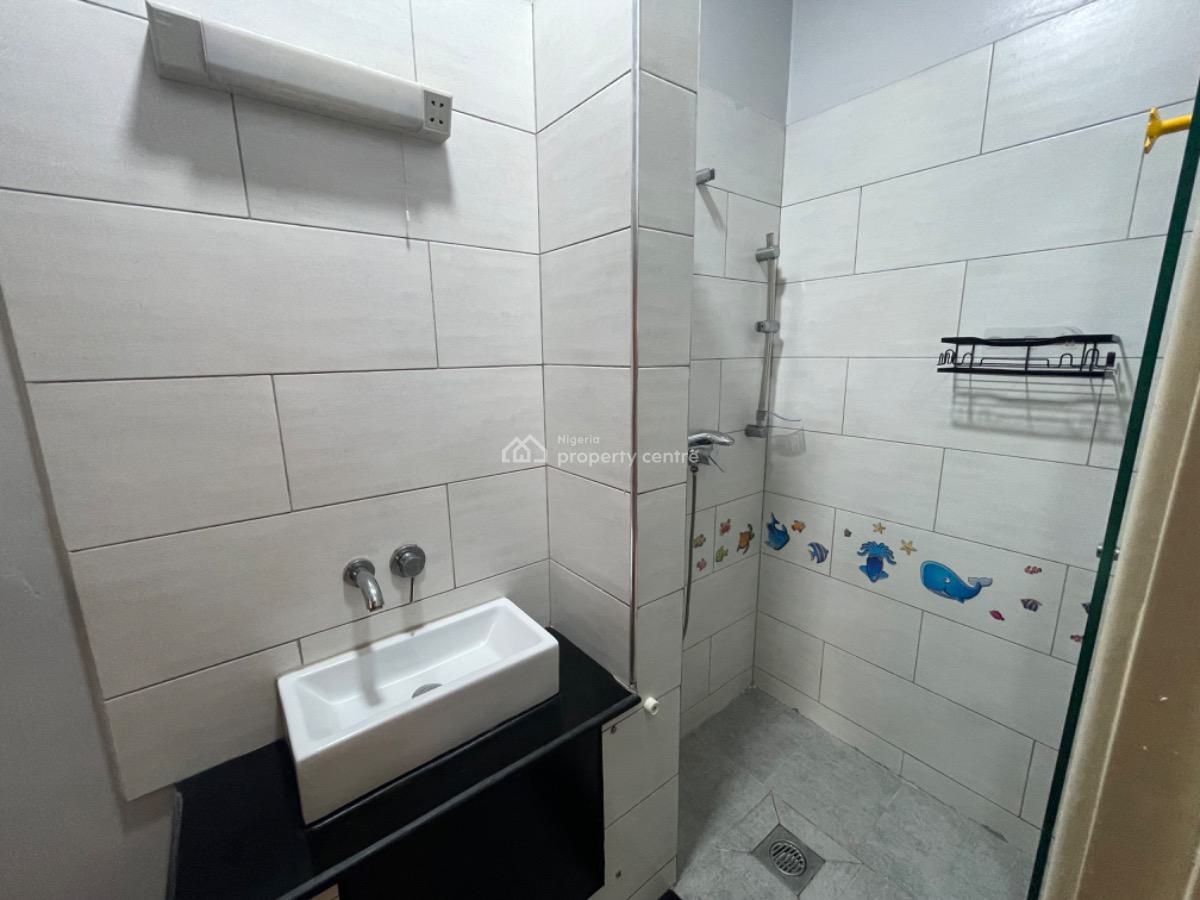 a Very Sharp 3bedroom with Bq on Top Floor, Ikate, Lekki, Lagos, House for Rent