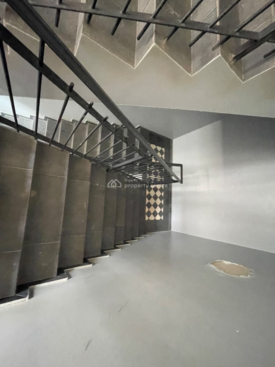 a Very Sharp 3bedroom with Bq on Top Floor, Ikate, Lekki, Lagos, House for Rent