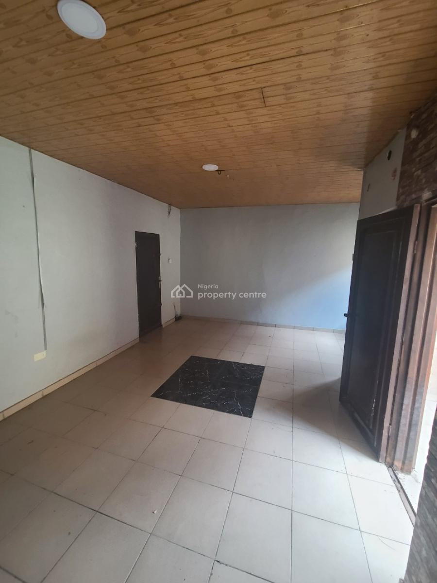 Standard 1bedroom Flat Upstairs with 1toilet 1bath, Off Aborishade Road, Lawanson, Surulere, Lagos, Mini Flat (room and Parlour) for Rent