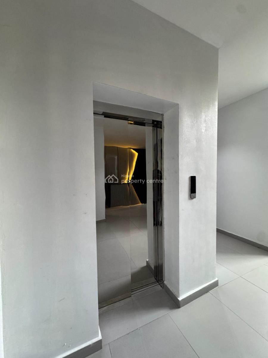 Spacious  3  Bedroom Apartment, Lekki Phase 1, Lekki Phase 1, Lekki, Lagos, House for Sale