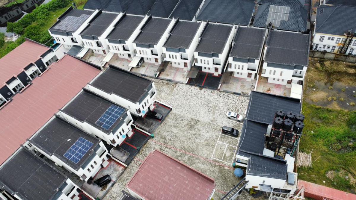 Spacious Serviced 4 Bedroom Detached Duplex with Bq in a Mini Estate, Lekki County Estate, Ikota, Lekki, Lagos, Detached Duplex for Sale