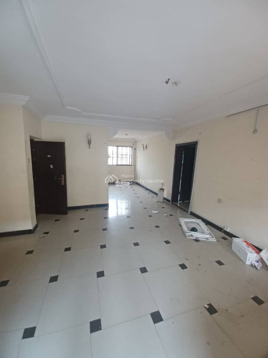 24hrs Power 3 Bedroom Apartment+ Room Bq, Secured and Serene Area, Mende, Maryland, Lagos, Flat / Apartment for Rent