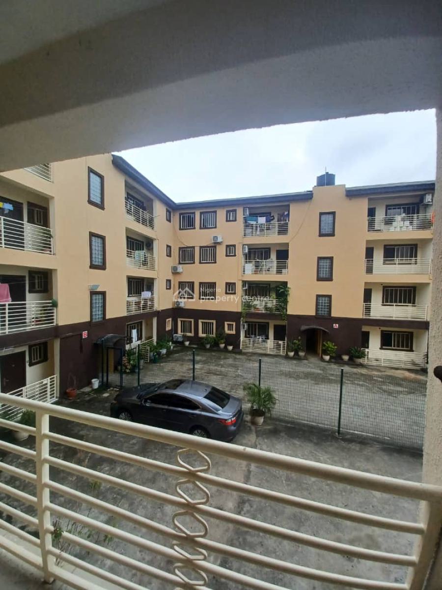 24hrs Power 3 Bedroom Apartment+ Room Bq, Secured and Serene Area, Mende, Maryland, Lagos, Flat / Apartment for Rent
