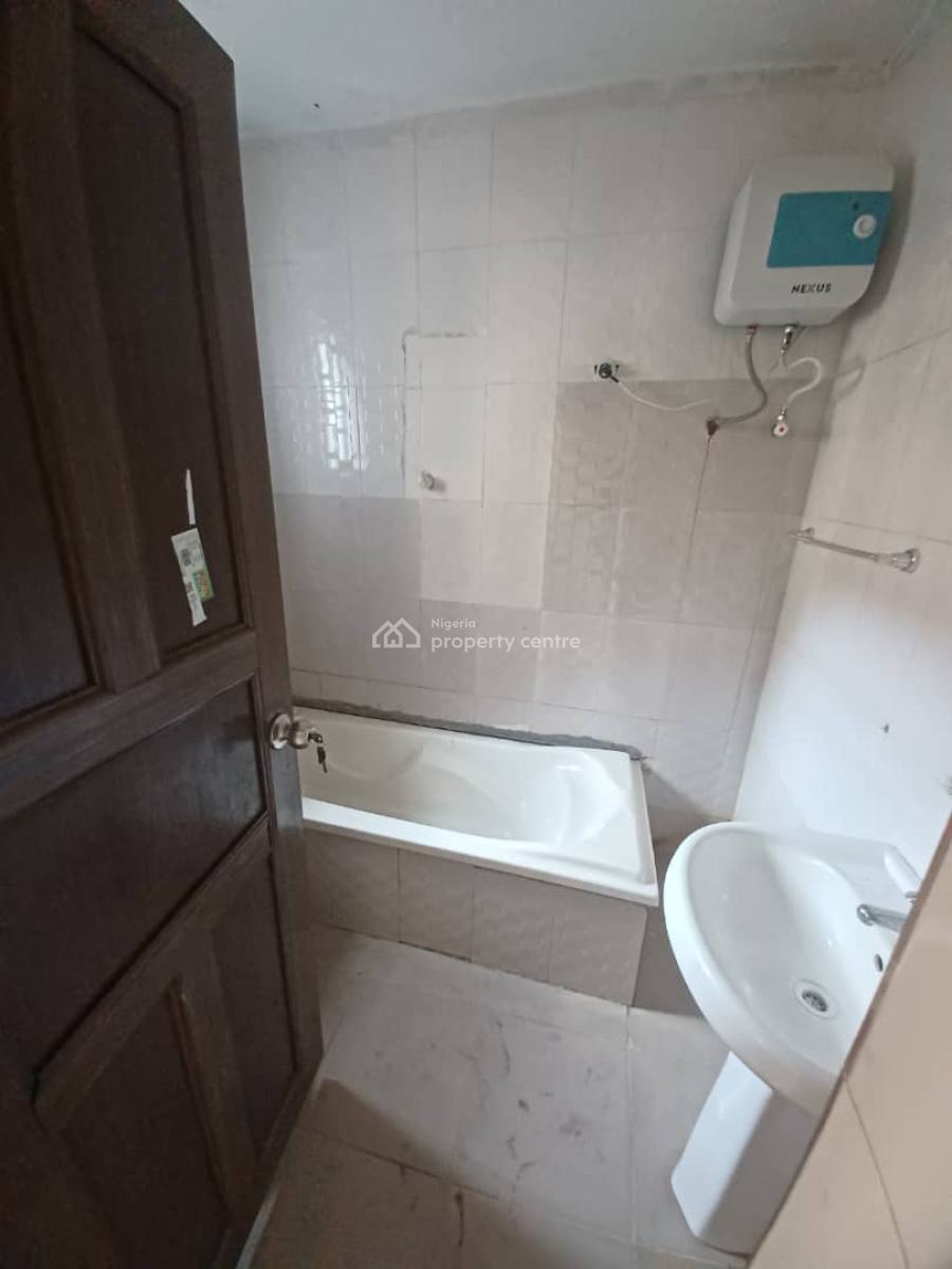 24hrs Power 3 Bedroom Apartment+ Room Bq, Secured and Serene Area, Mende, Maryland, Lagos, Flat / Apartment for Rent