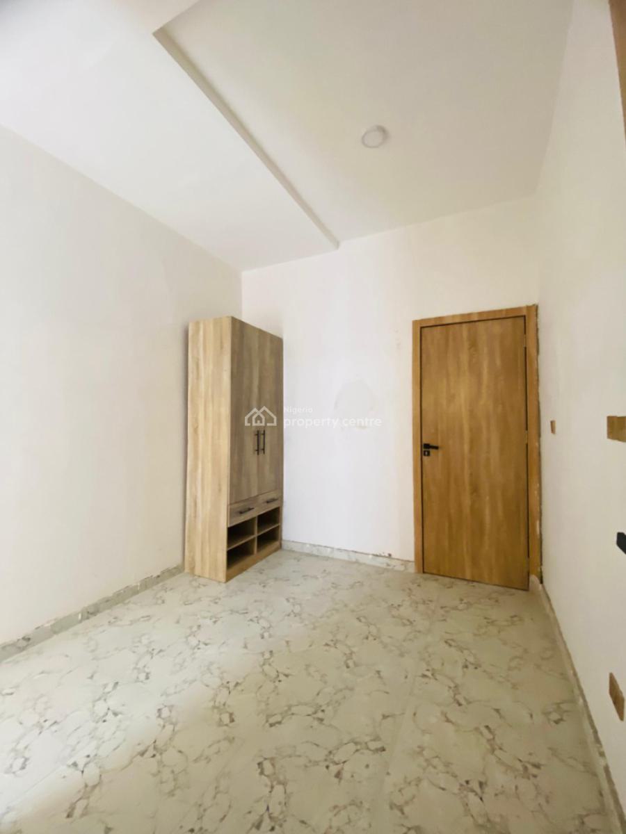 Spacious Serviced 4 Bedroom Terraced Duplex in a Mini Estate, Ikota, Lekki, Lagos, Terraced Duplex for Sale