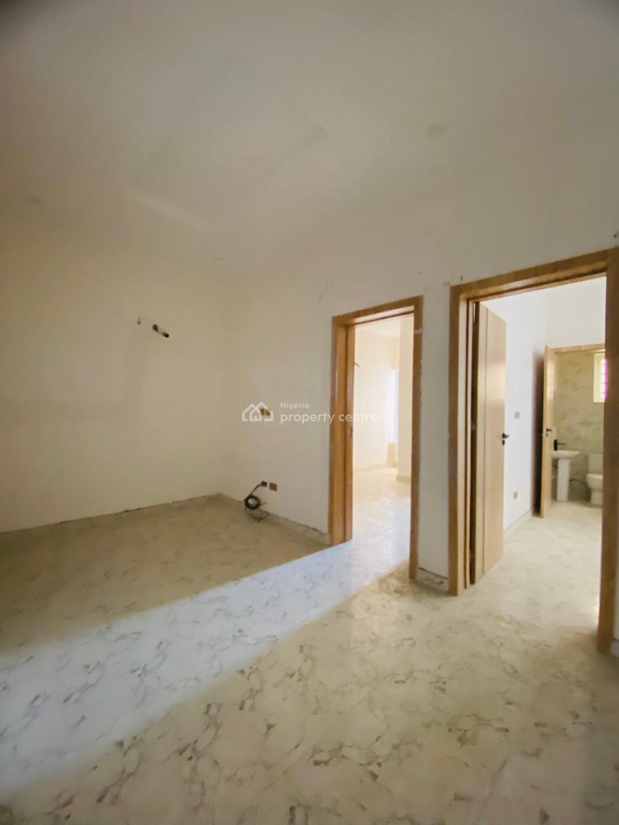 Spacious Serviced 4 Bedroom Terraced Duplex in a Mini Estate, Ikota, Lekki, Lagos, Terraced Duplex for Sale