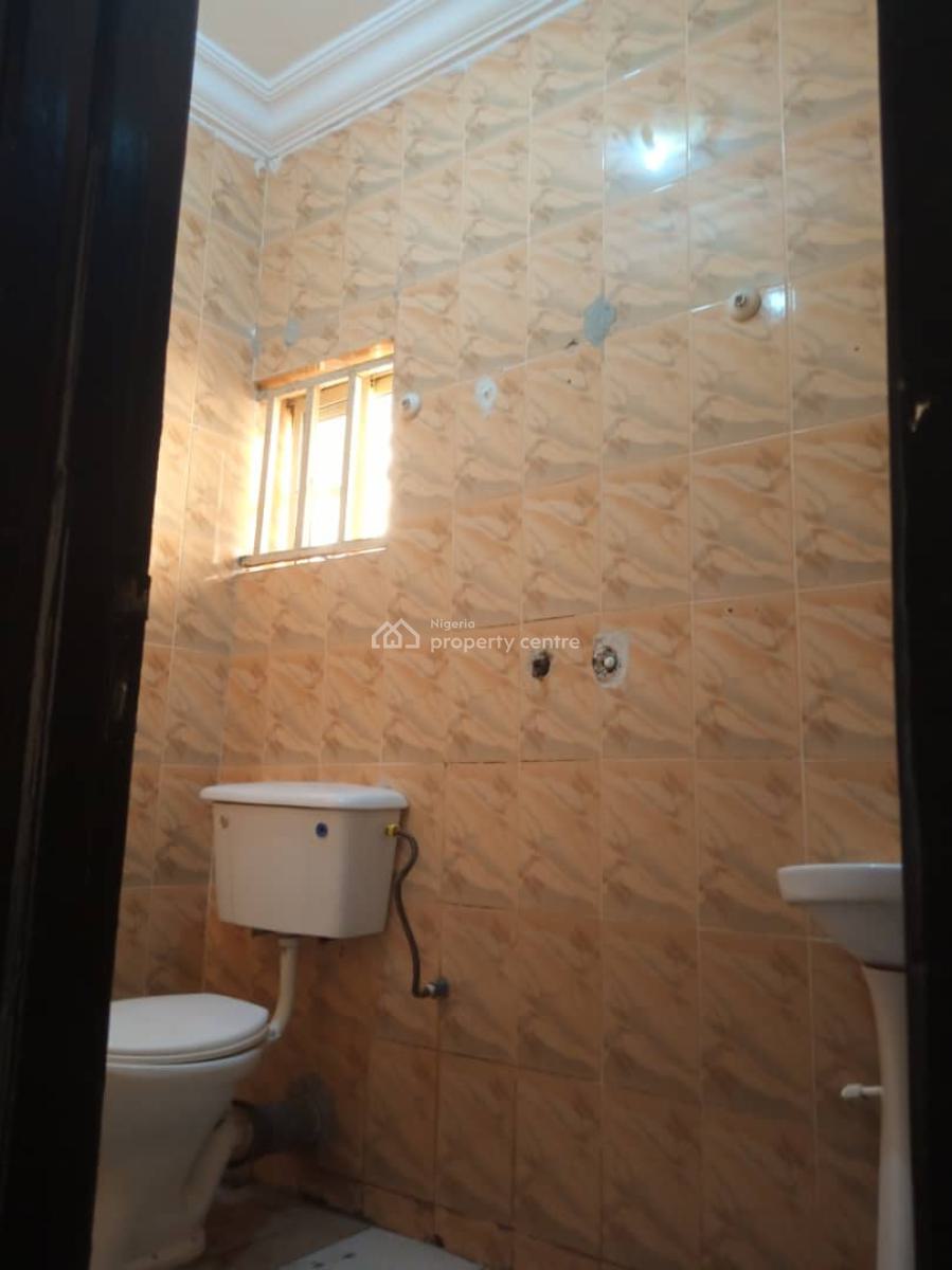 Three Bedroom Flat, Graceland Estate, Ajiwe, Ajah, Lagos, Flat / Apartment for Rent