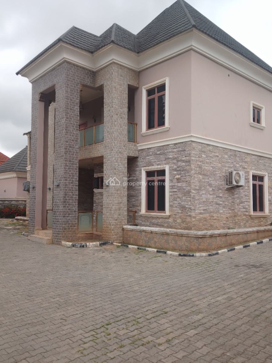 7 Bedrooms Mansion 3 Seating Rooms, 2bedrooms Charlet+ 1 Bedroom Bq 4bq, Gwarinpa, Abuja, Detached Duplex for Sale