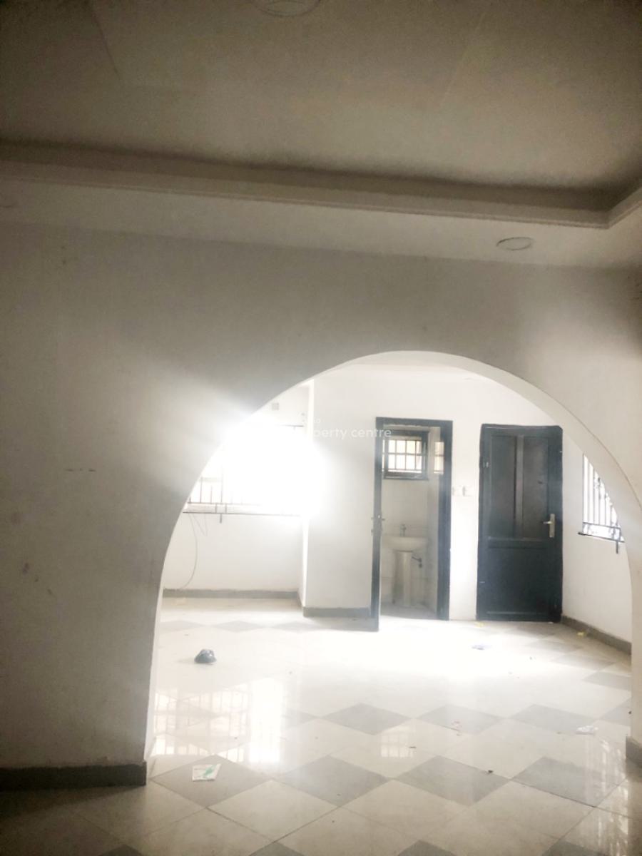 Luxury 3 Bedroom Flat, Gra Phase 1, Magodo, Lagos, Flat / Apartment for Rent