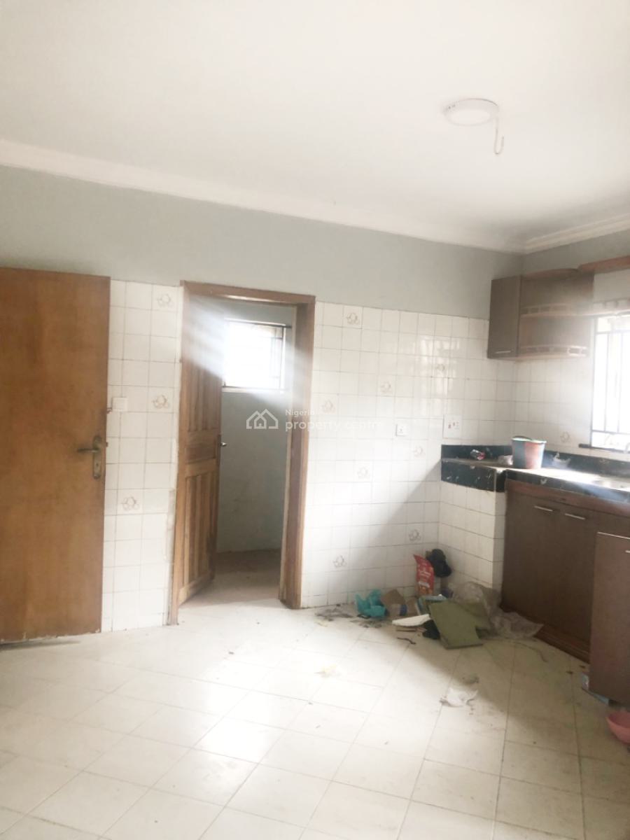Luxury 3 Bedroom Flat, Gra Phase 1, Magodo, Lagos, Flat / Apartment for Rent