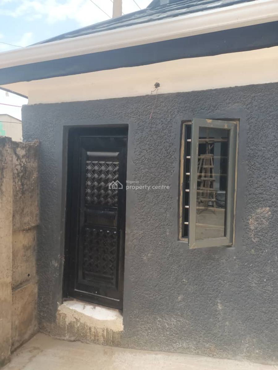 2 Bedrooms Office Flat, Opebi, Ikeja, Lagos, Flat / Apartment for Rent