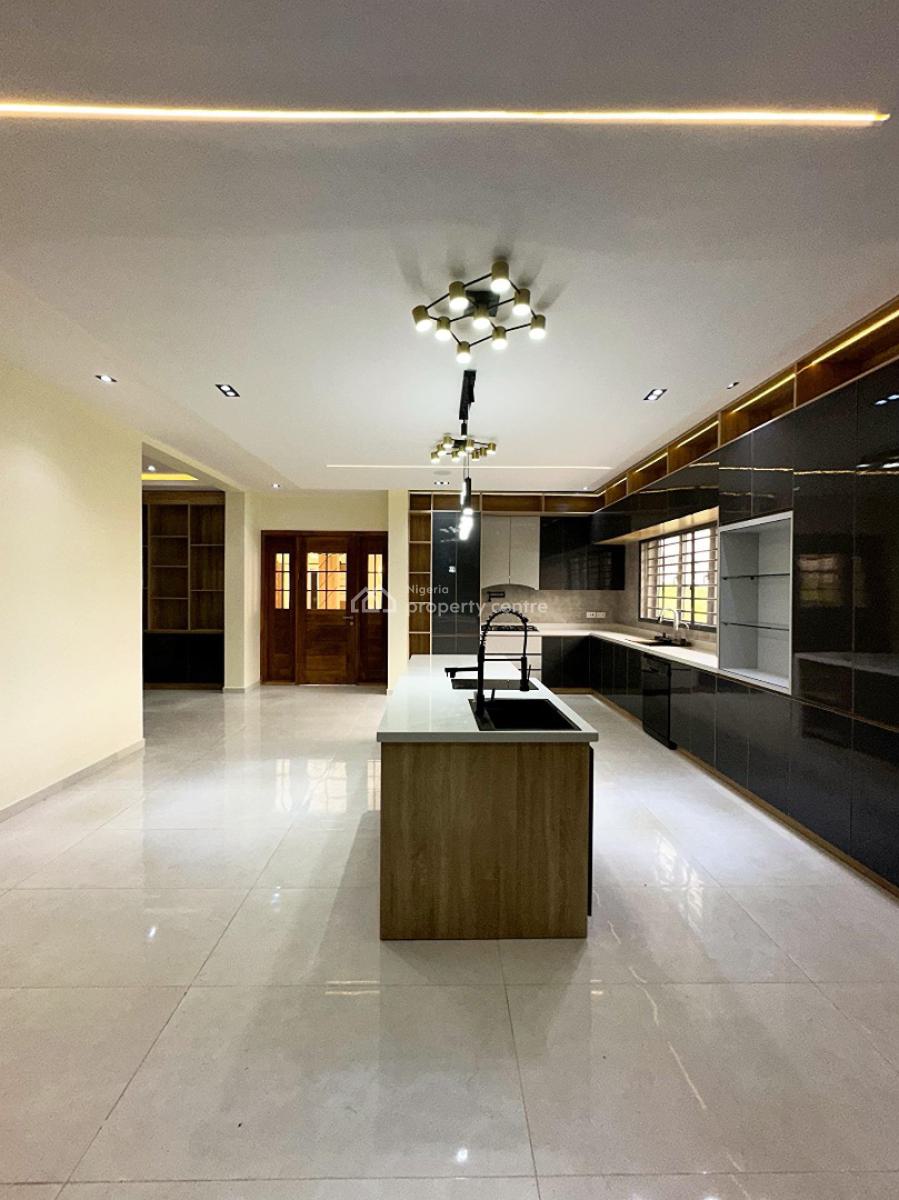 5 Bedroom Fully Detached, Ajah, Lagos, Detached Duplex for Sale